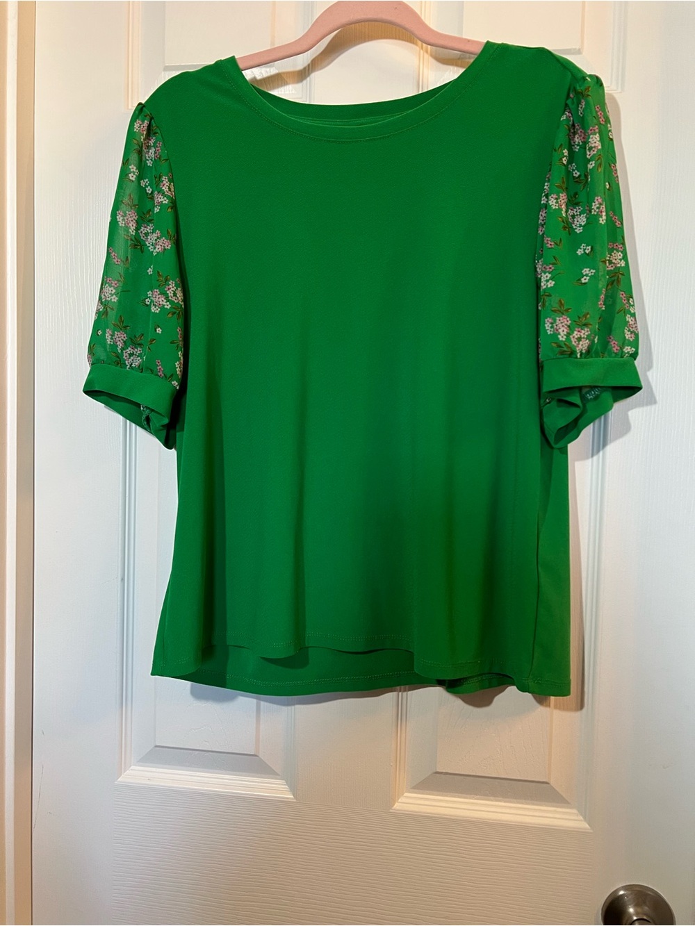🦋 NWOT CeCe Emerald Green Floral Puff Sleeve Blouse size large
